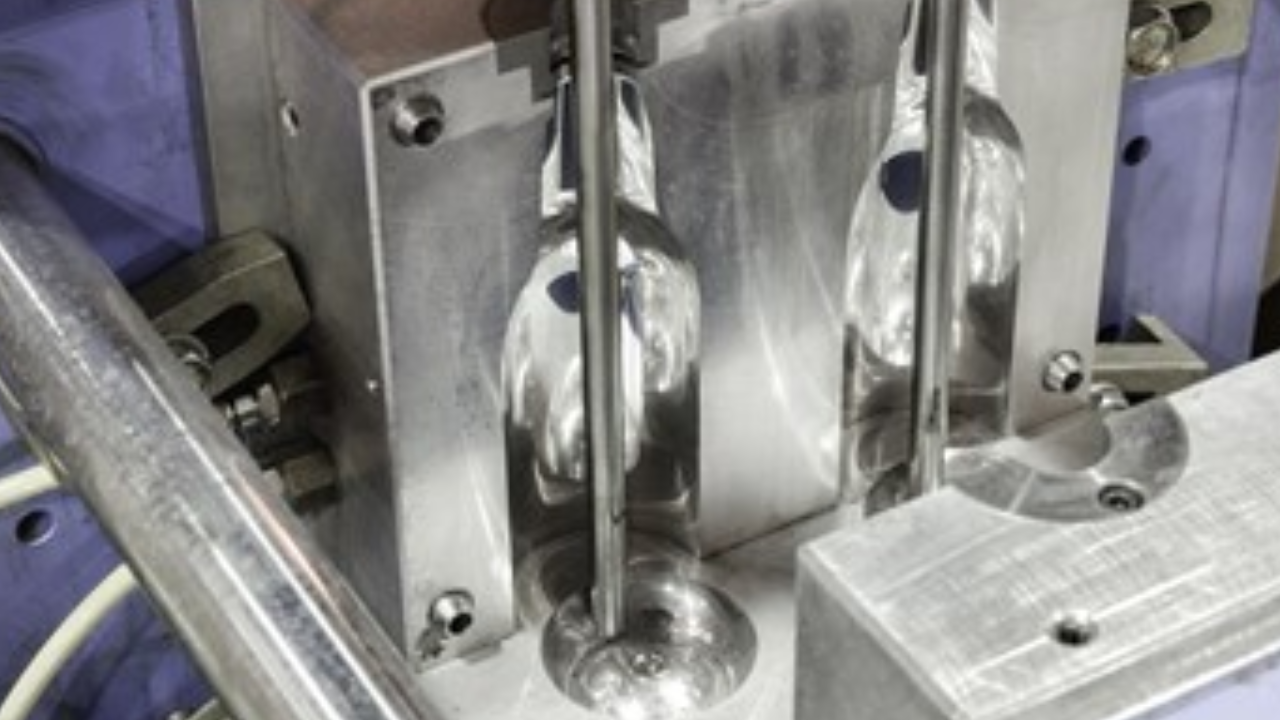 What Are the Typical Uses for LSR Injection Molding Machines and Which Industries Stand to Gain from Their Use?