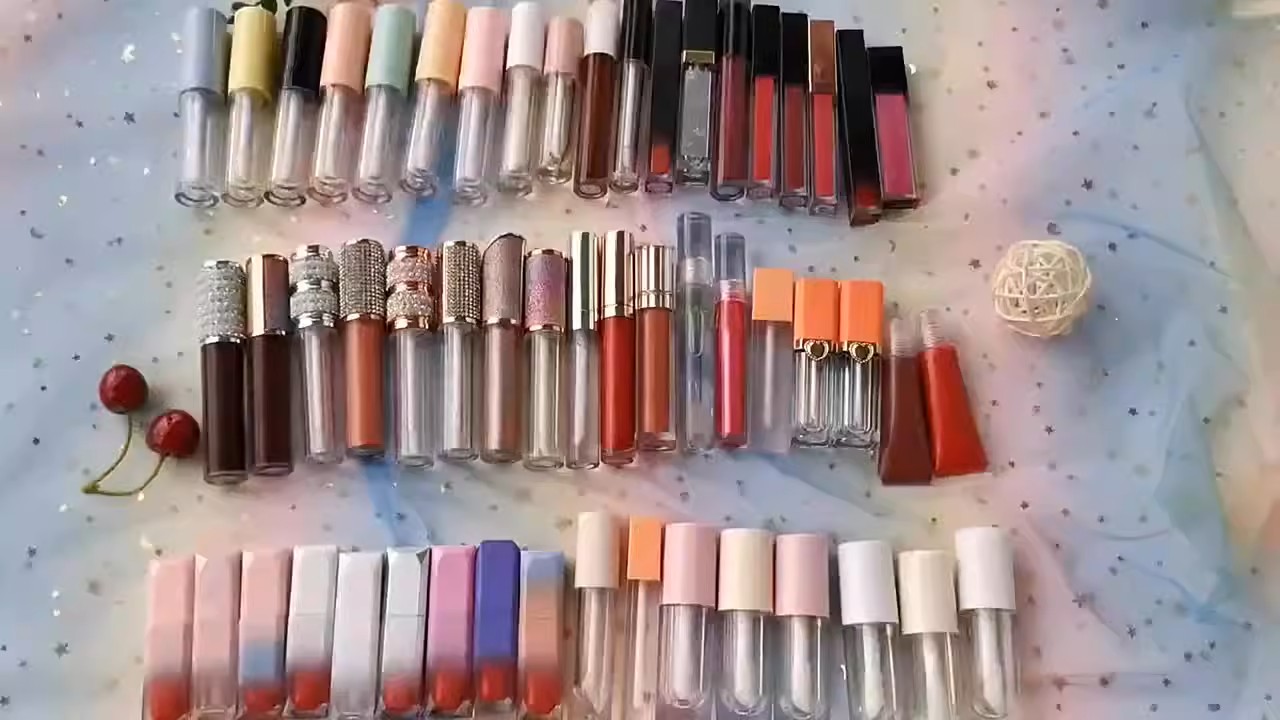 Quality and Precision in the Manufacturing of Lip Gloss Tubes: If UKPACK